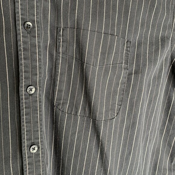Van Heusen Mens Black/White Striped Button-Up Shirt L 16-16.5 Long Sleeve - Picture 3 of 9